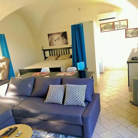 Magnifiques Voutes Avec * Saint-Amant-Tallende