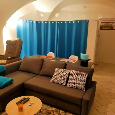 Magnifiques Voutes Avec * Saint-Amant-Tallende