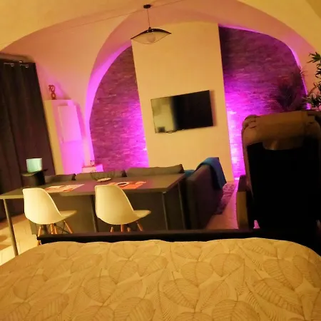 펜션 Magnifiques Voutes Avec *